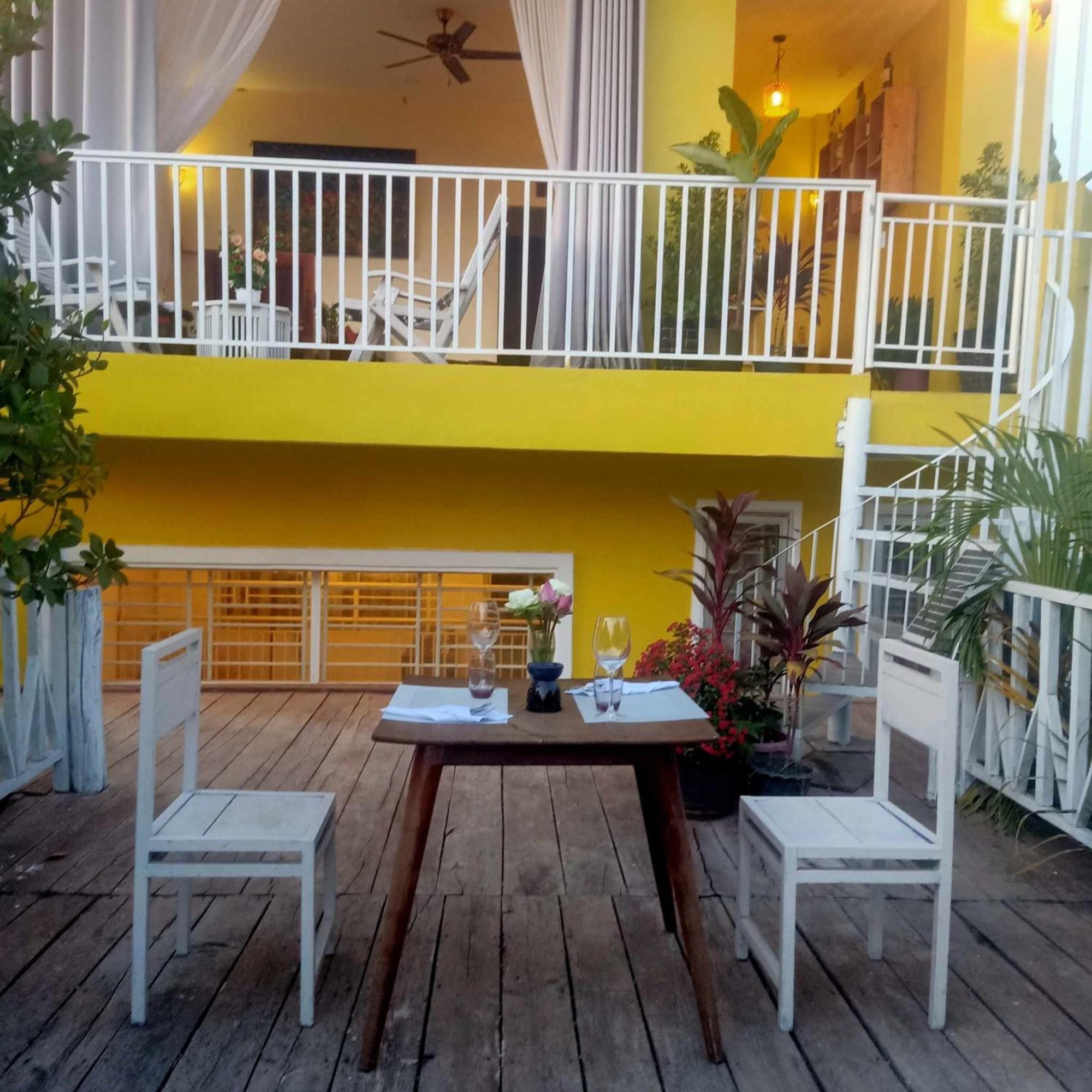 Homestay Yellow Natural House Siem Reap Bagian luar foto