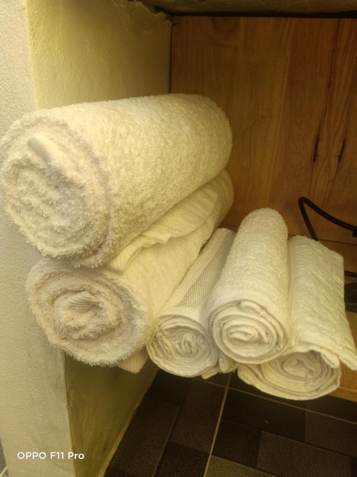 Homestay Yellow Natural House Siem Reap Bagian luar foto