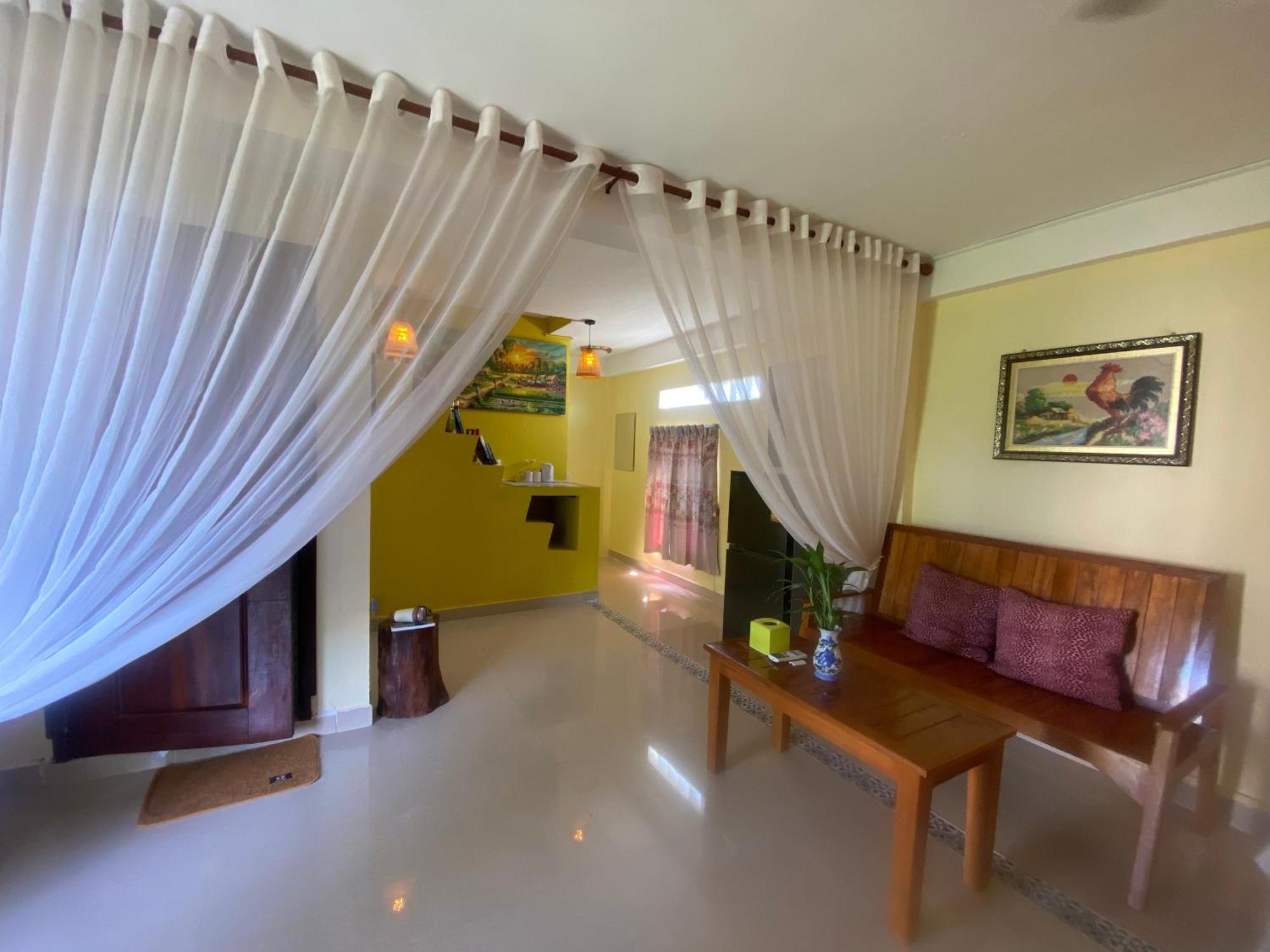 Homestay Yellow Natural House Siem Reap Bagian luar foto