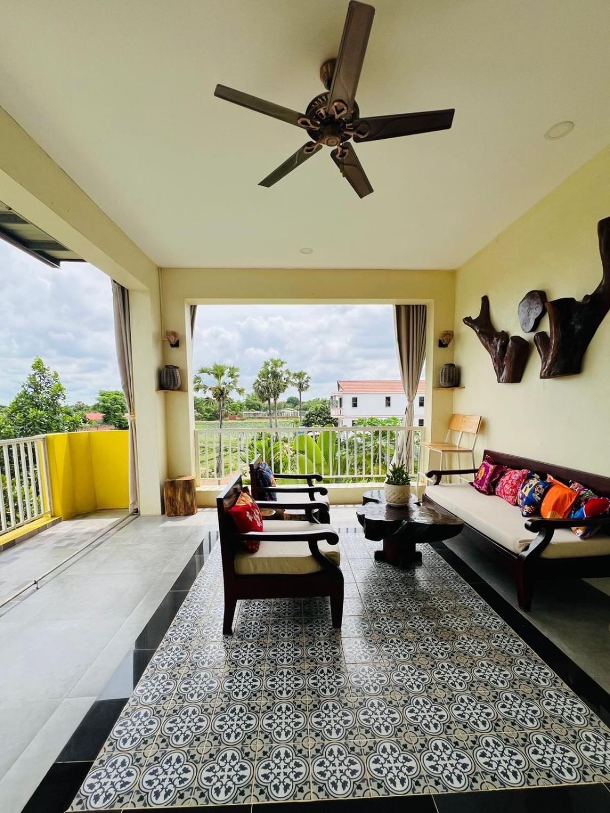 Homestay Yellow Natural House Siem Reap Bagian luar foto