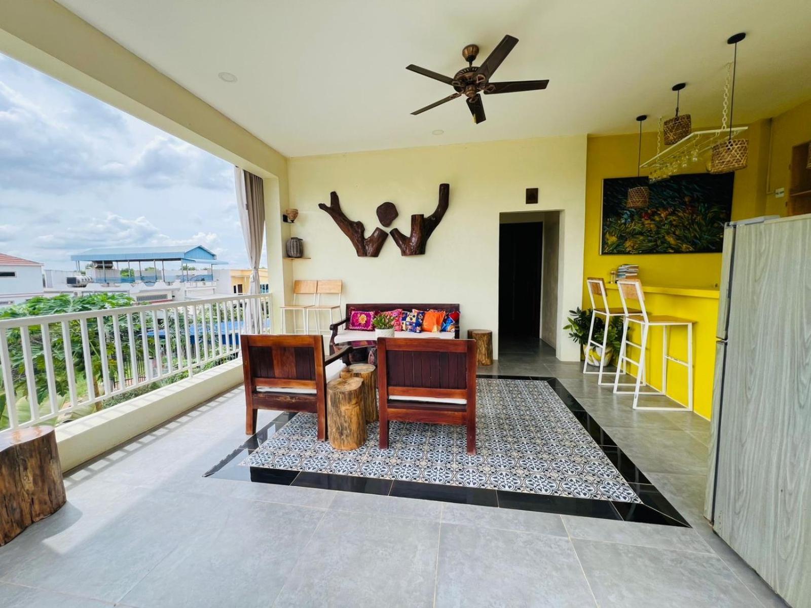 Homestay Yellow Natural House Siem Reap Bagian luar foto