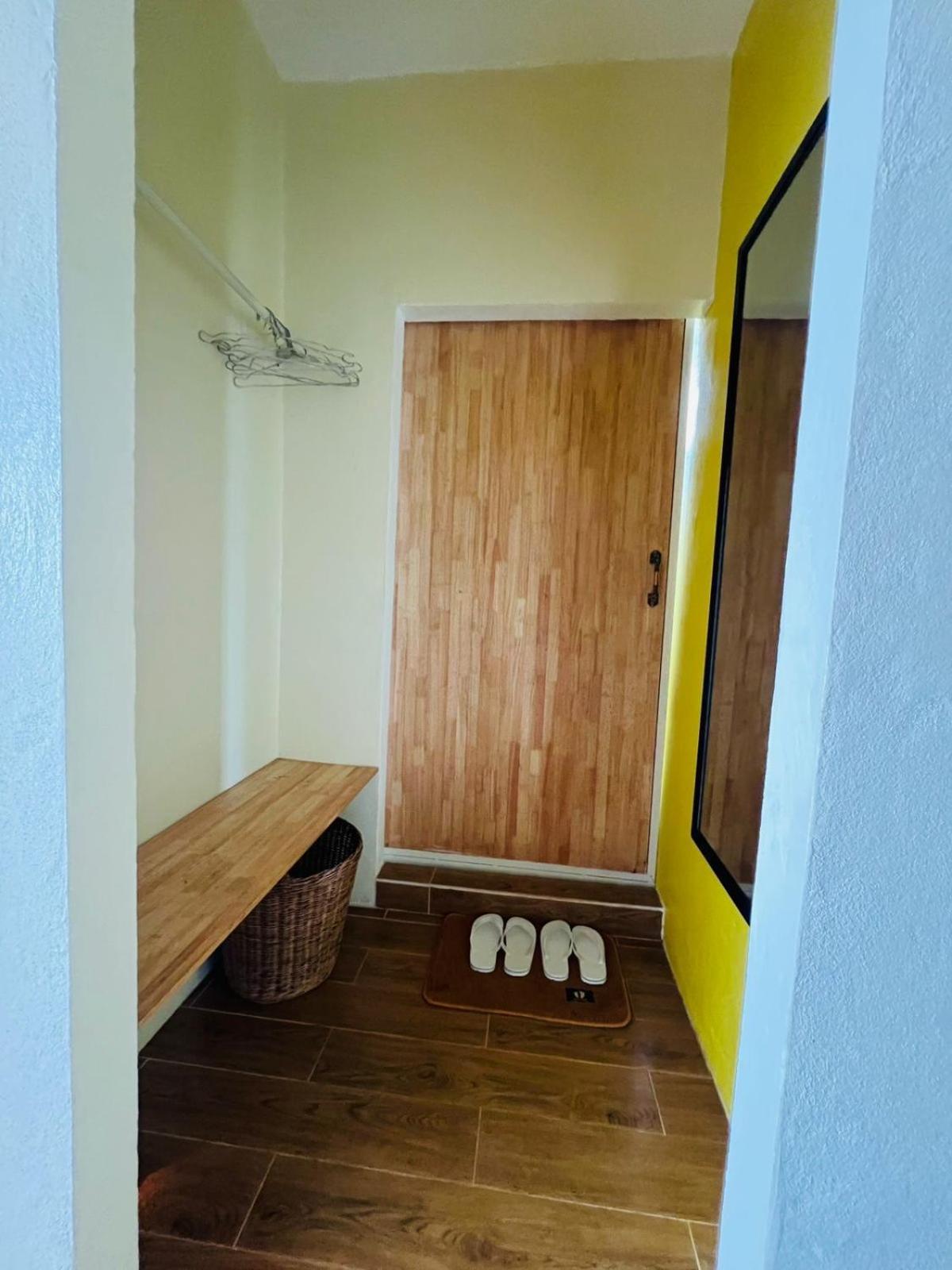 Homestay Yellow Natural House Siem Reap Bagian luar foto