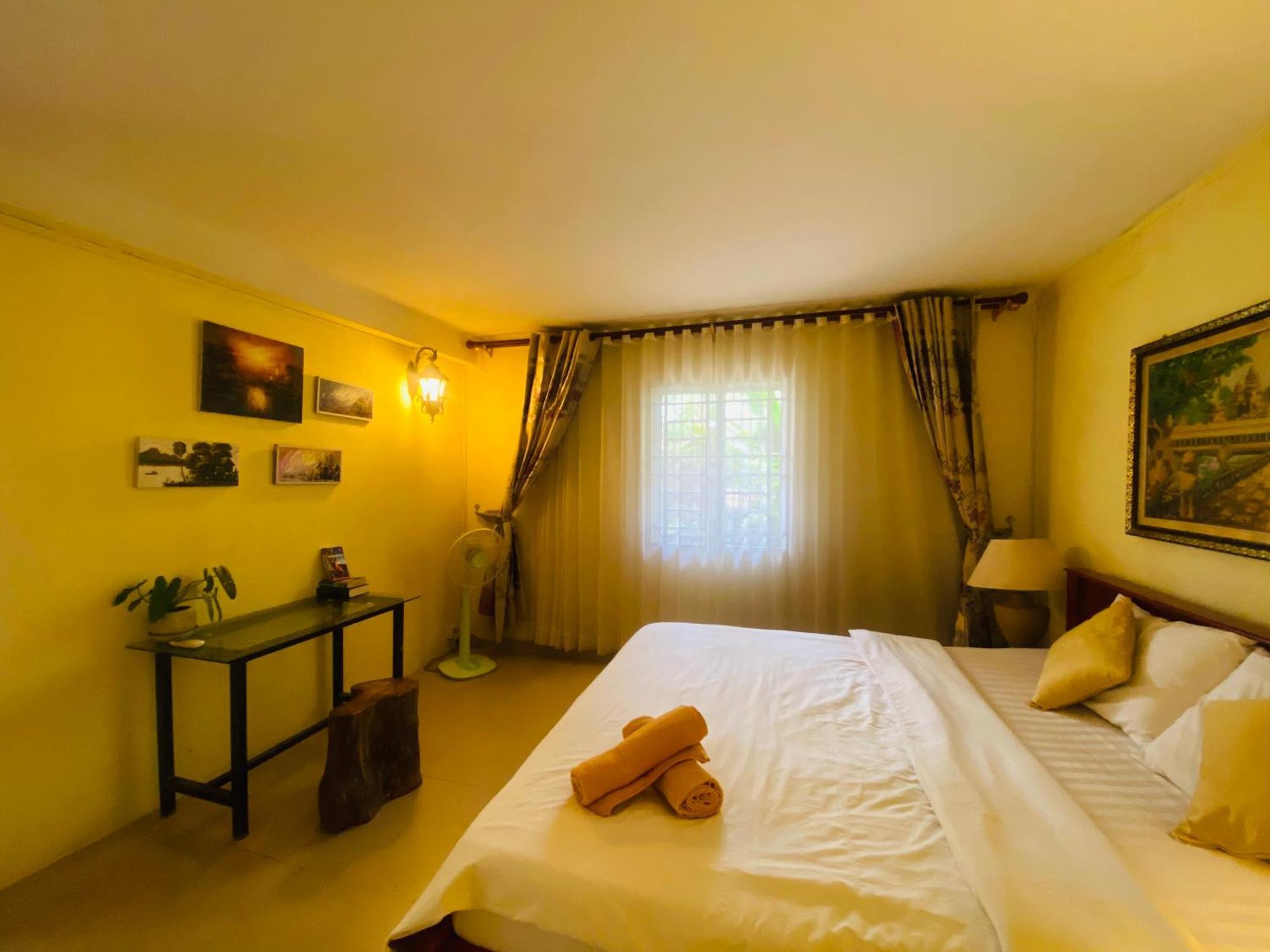 Homestay Yellow Natural House Siem Reap Bagian luar foto